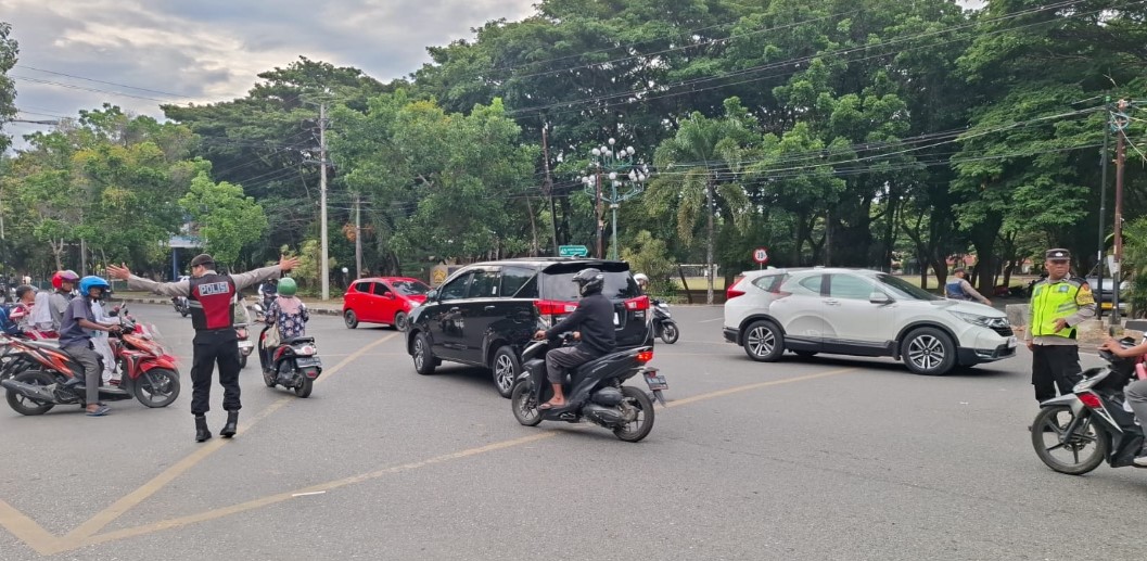 Strong Point Pagi, Upaya Polisi di Banda Aceh Berikan Rasa Aman Kepada Masyarakat - Tribratanews Polresta Banda Aceh