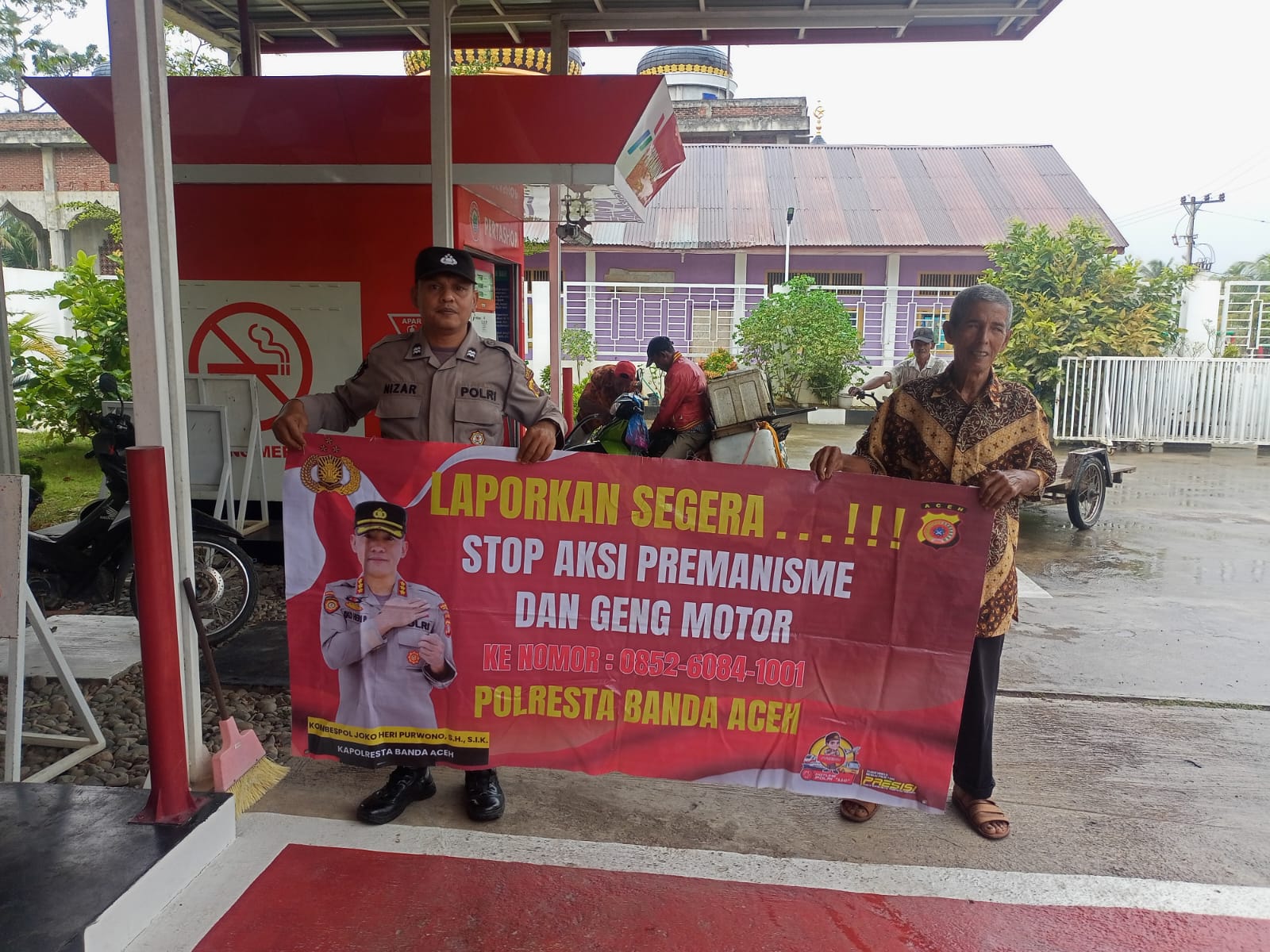 Personel Polsek Darul Kamal  Polresta Banda Aceh Gencar Sosialisasi  Anti Premanisme