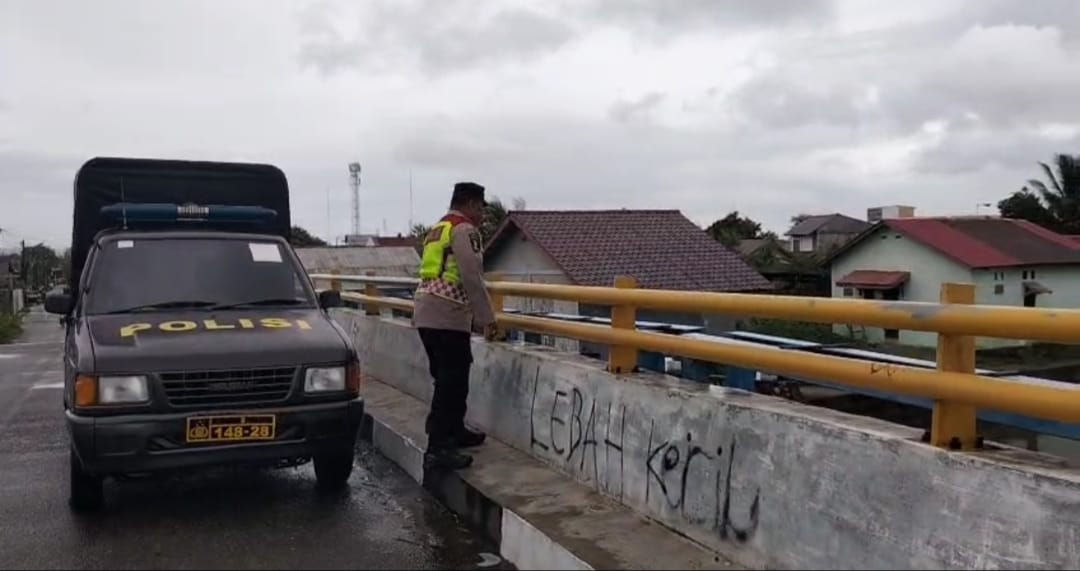 Polsek Kutaraja Gelar Patroli Dialogis, Ajak Warga Waspada Banjir dan Jaga Kamtibmas Kondusif