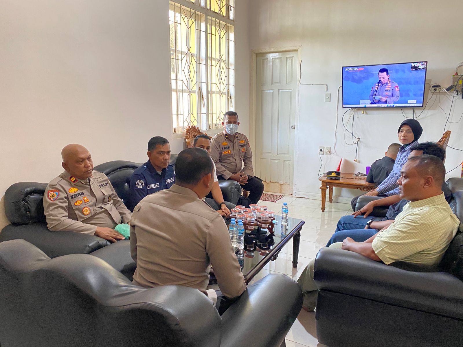 Pejabat Utama Polresta Banda Aceh Saksikan Pemusnahan Barang Bukti Narkoba di SPPG Polri - Tribratanews Polresta Banda Aceh