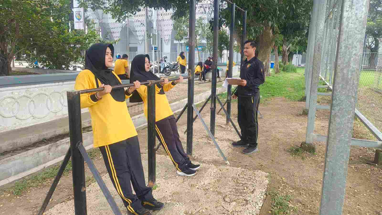Polwan Polresta Banda Aceh Ikut Andil dalam Tes Kesampataan Jasmani