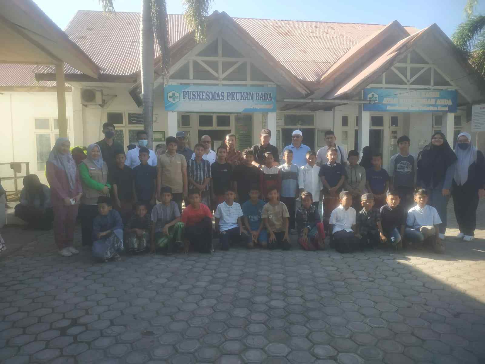 Kapolsek Peukan Bada Hadiri Kegiatan Sunat Ceria di Hari Kesehatan Nasional Ke -61