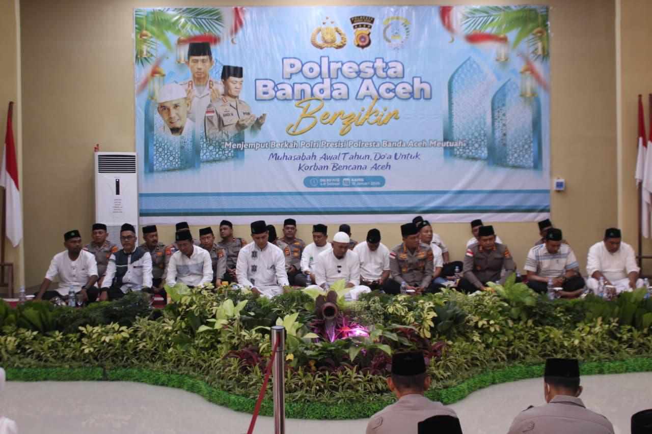 Bersama Bhayangkari, Polisi di Banda Aceh Gelar Doa Bersama Untuk Korban Banjir