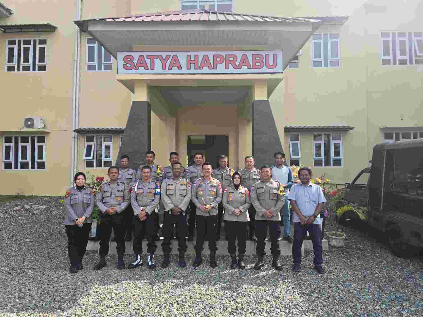 Kapolresta Banda Aceh Tinjau Kesiapsiagaan Personel di Polsek Jajaran  - Tribratanews Polresta Banda Aceh