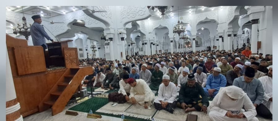Ceramah di Masjid Raya Baiturrahman, Dir Binmas Polda Aceh Ajak Umat Islam Untuk Introspeksi Diri dan Menjadi Lebіh Baik