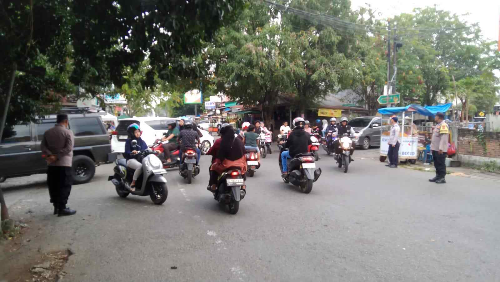 Pengamanan Pasar Ramadhan oleh Personel Kepolisian Berjalan Aman dan Lancar di Banda Aceh 