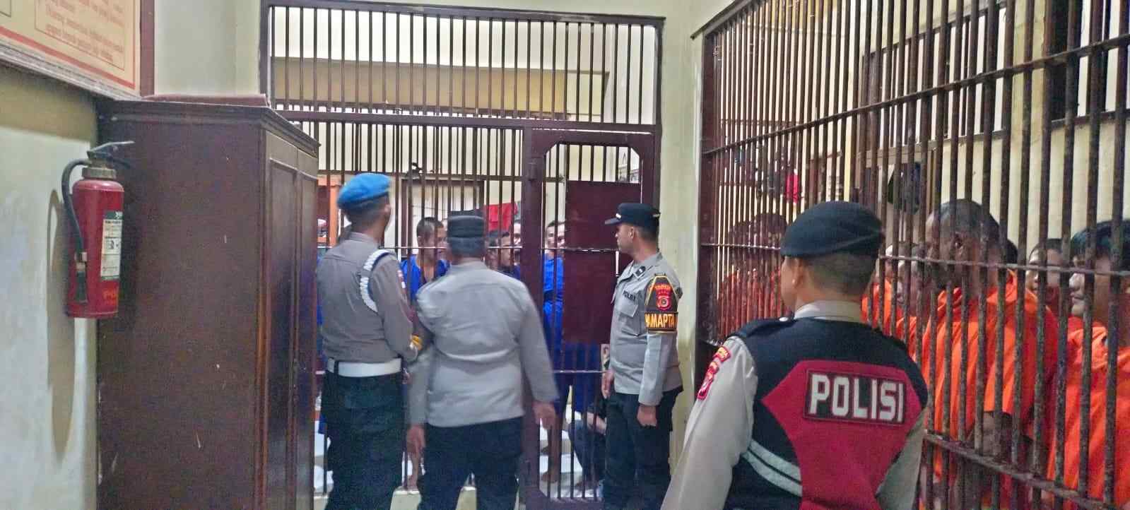 Pamapta dan Pawas Pastikan Tahanan Sehat dan Lengkap di Rutan Polresta Banda Aceh - Tribratanews Polresta Banda Aceh