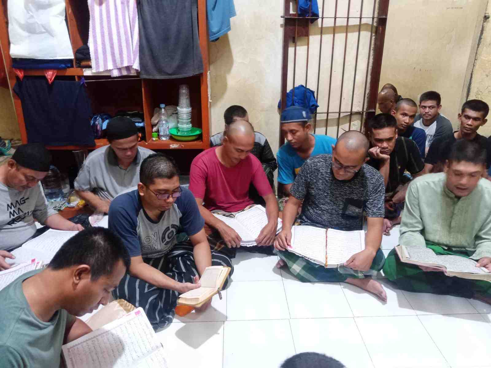 Lakukan Pembinaan Kepribadian, Rutan Polresta Banda Aceh Galakkan Baca Alquran Bagi Tahanan