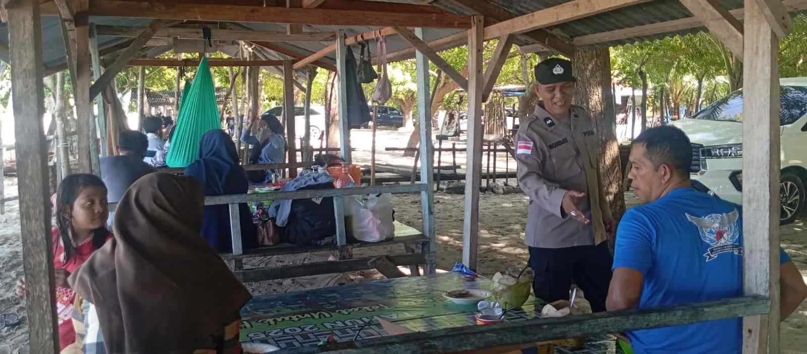 Polsek Mesjid Raya Patroli KRYD di Objek Wisata, Imbau Masyarakat Untuk Senantiasa Menjaga Kamtibmas