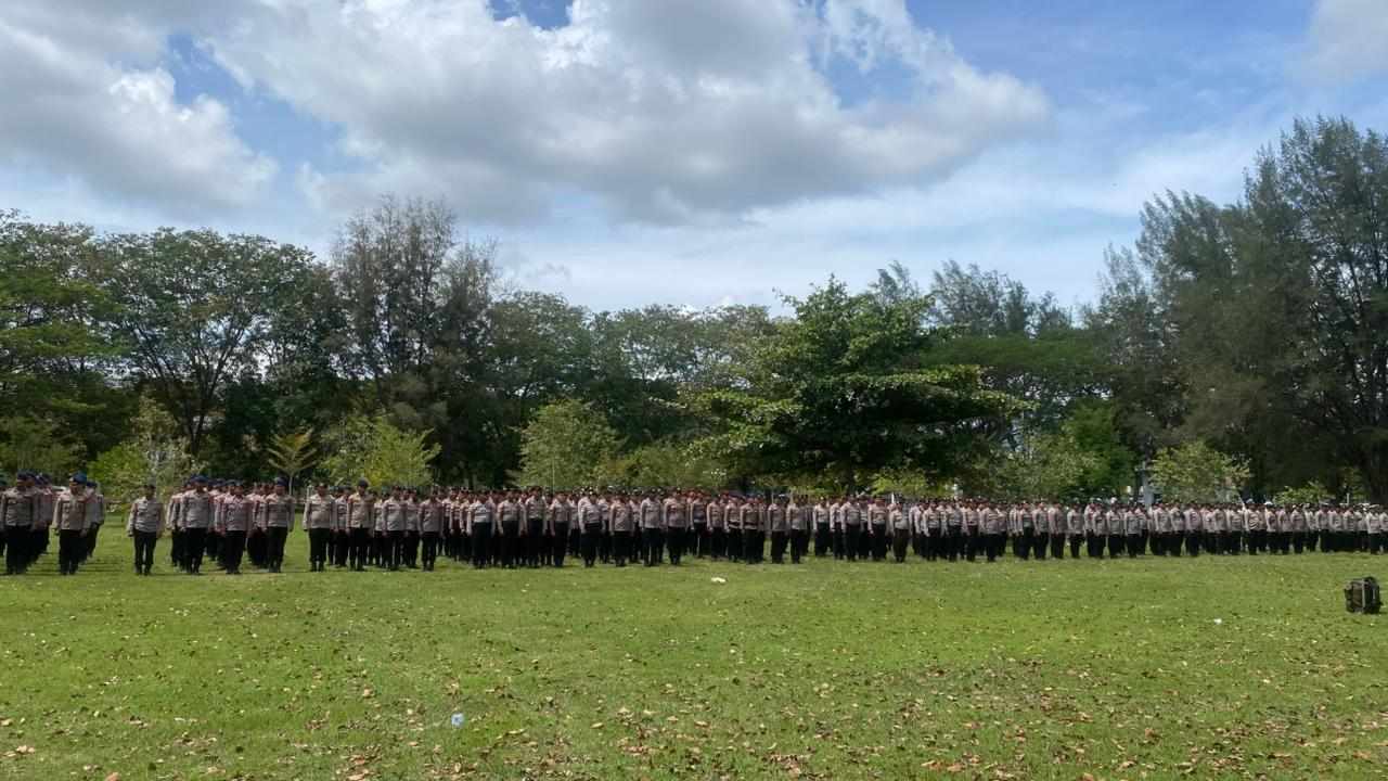 1.342 Personel Dikerahkan Untuk Melayani Aksi Pendemo di Kantor Gubernur Aceh  - Tribratanews Polresta Banda Aceh