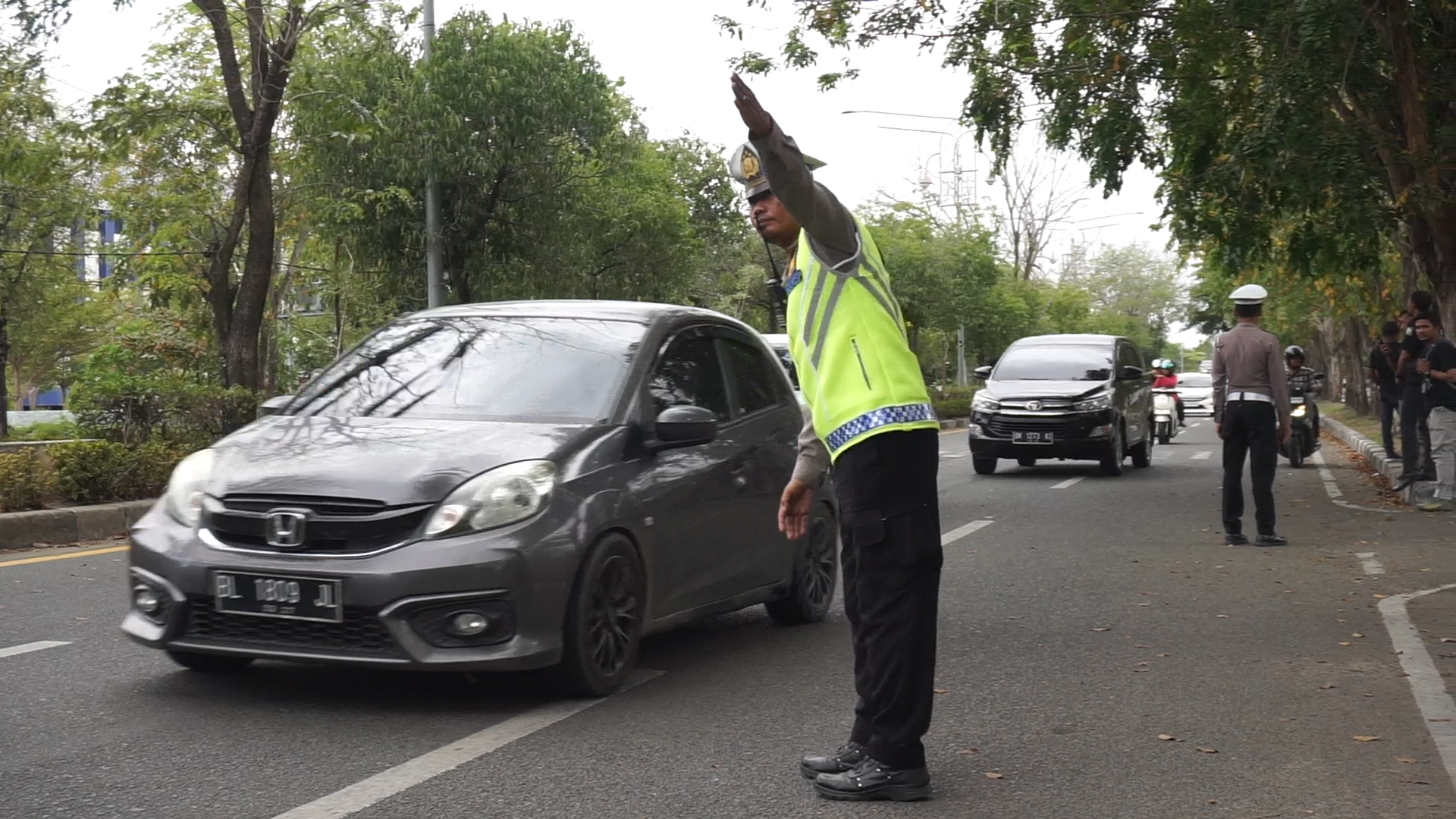 Di Balik Tertibnya Aksi Pencabutan JKA, Ada Peran Sigap Polresta Banda Aceh Dalam Memberikan Pelayanan - Tribratanews Polresta Banda Aceh