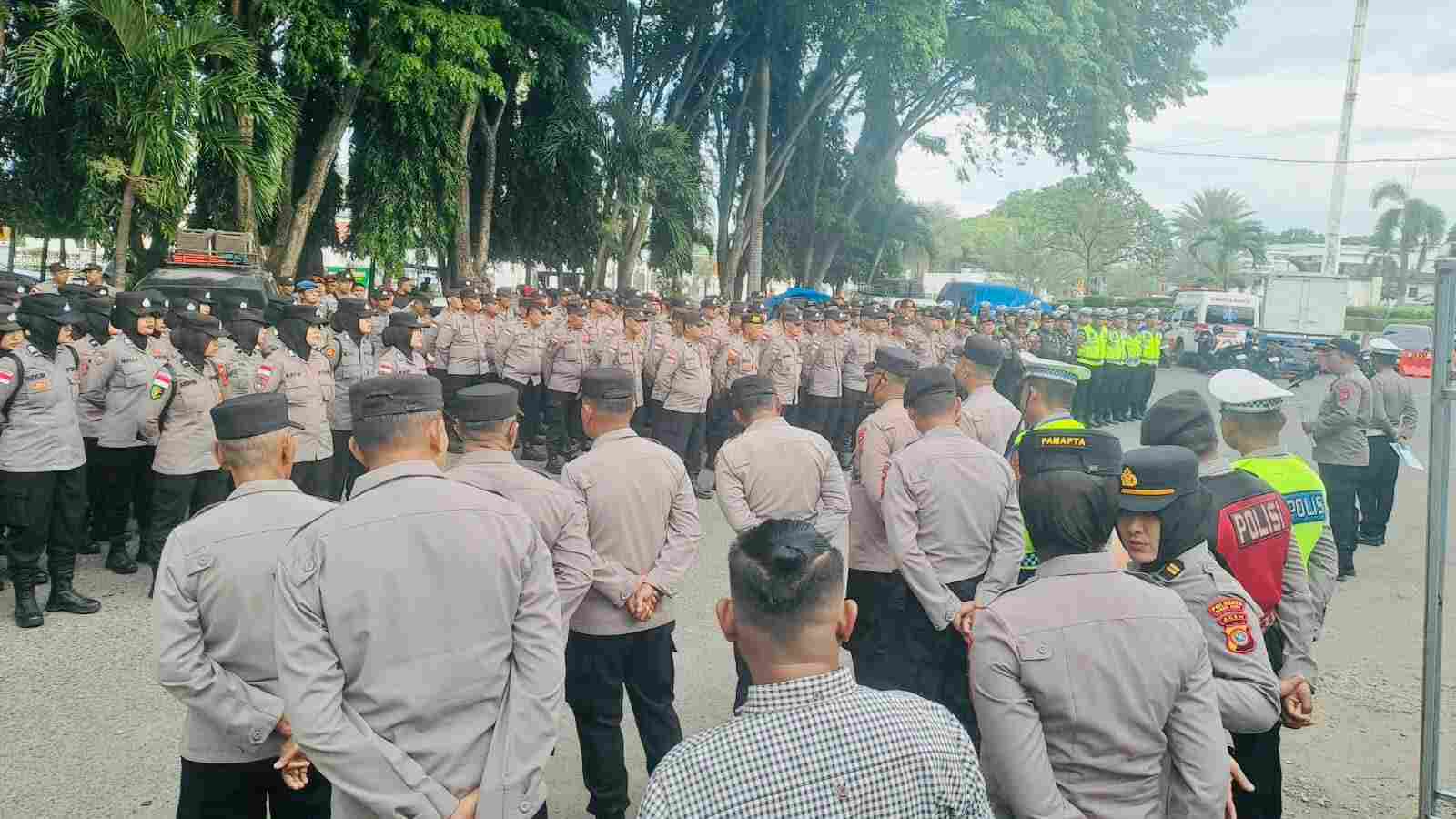 Polresta Kerahkan Ratusan Personel Amankan Ribuan Pelajar Pawai Syiar 1 Muharram 1448 Hijriah di Banda Aceh