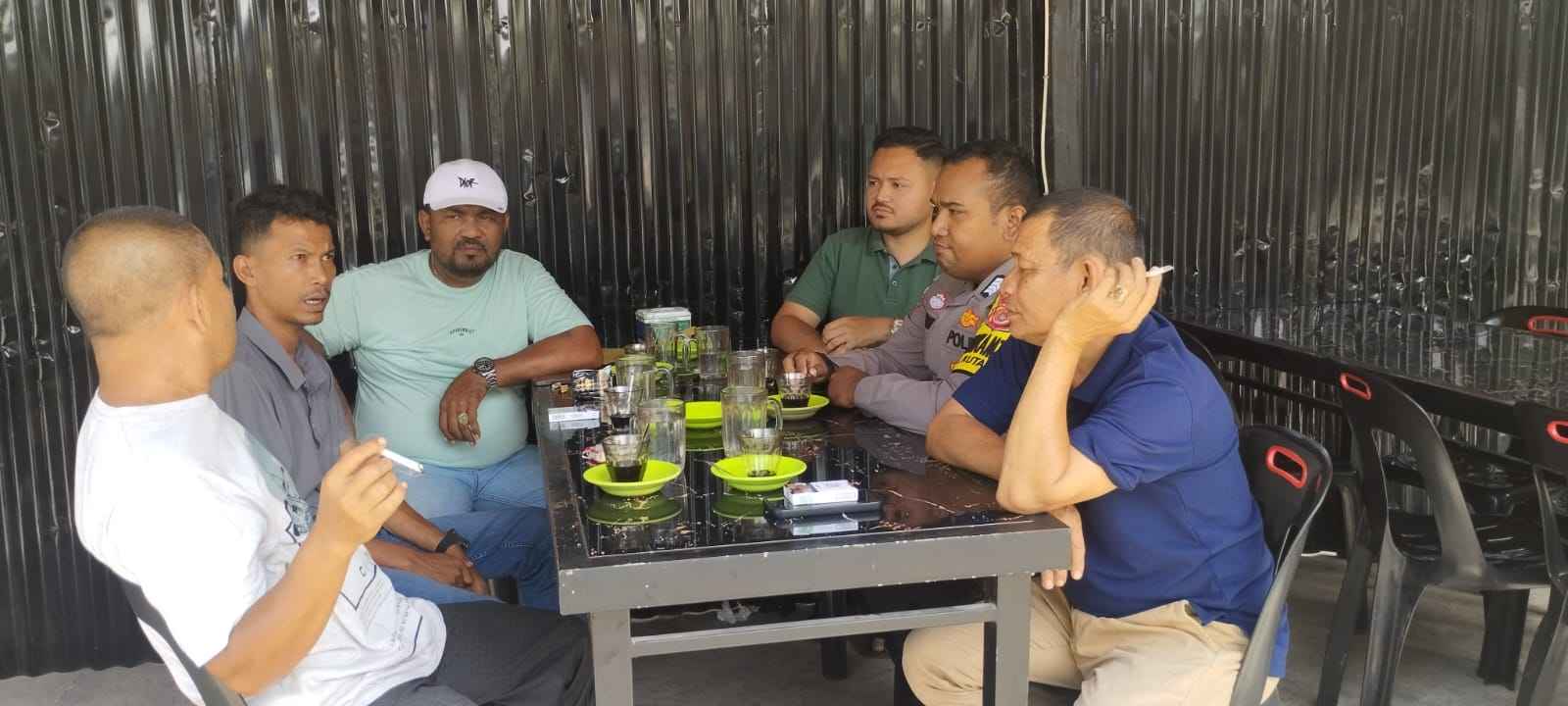 Warga Senang Bhabinkamtibmas Polresta Banda Aceh Menyambangi Desa Binaan