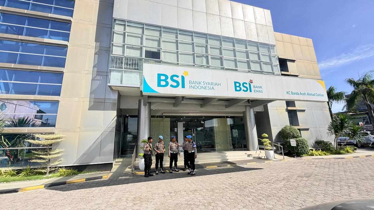 Propam Polresta Banda Aceh Lakukan Pengecekan dan Pengawasan Personel Bertugas Pengamanan Bank