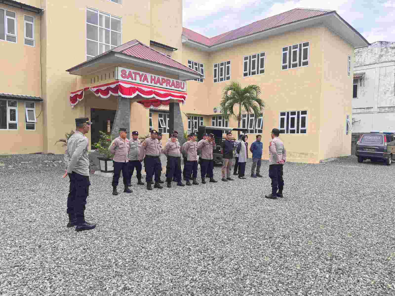 Apel Pagi di Polsek Jajaran Polresta Banda Aceh, Tegaskan Berikan Pelayanan Terbaik untuk Masyarakat - Tribratanews Polresta Banda Aceh