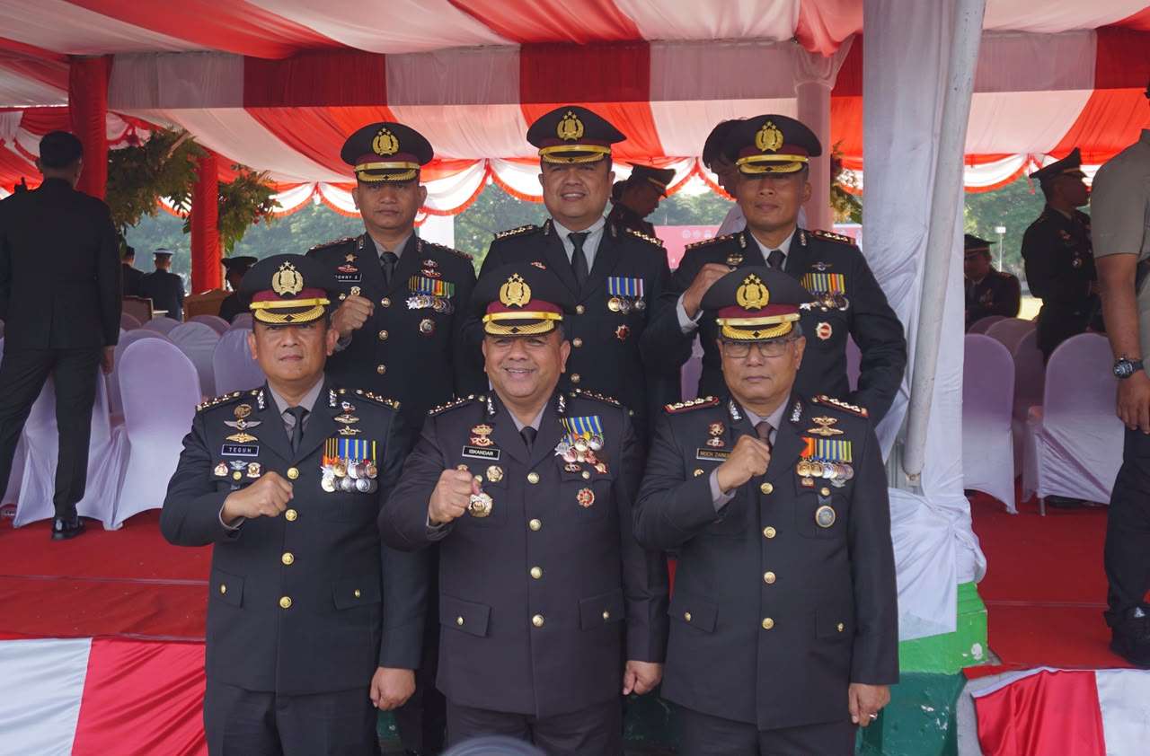 Plt Kapolresta Banda Aceh Ikuti Upacara HUT ke-81 Kemerdekaan RI di Blang Padang - Tribratanews Polresta Banda Aceh