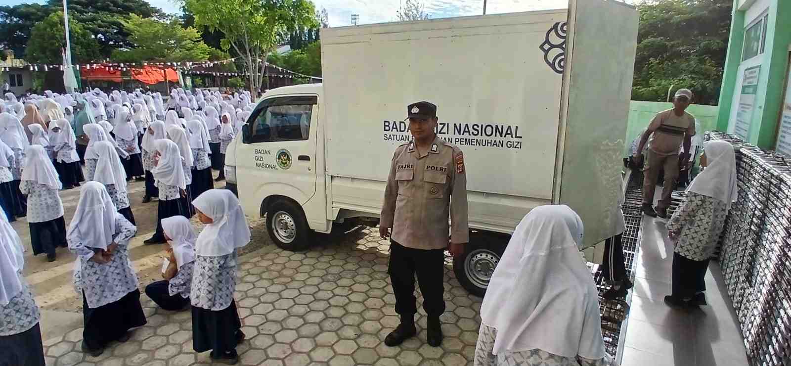 Polresta Banda Aceh Komitmen Pendistribusian MBG kepada Penerima Manfaat Diterima dengan Baik - Tribratanews Polresta Banda Aceh