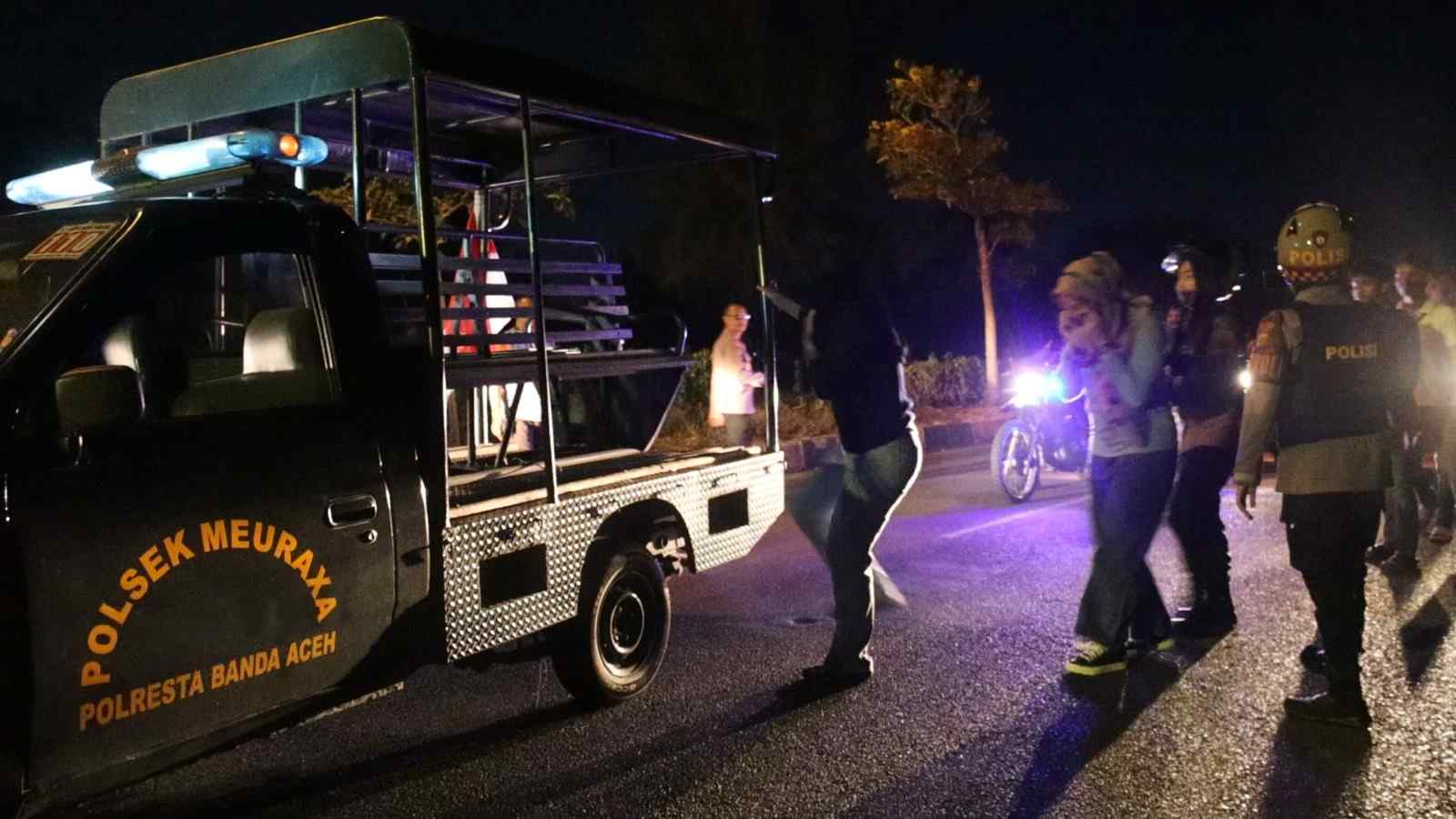 Patroli Polwan Perintis Polresta Banda Aceh Amankan Para Pembalap Liar di Ulee Lheue