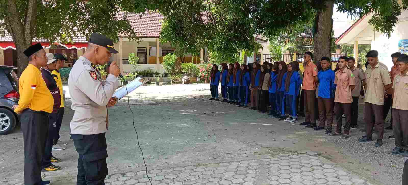 Polsek Darussalam dan SMA Negeri 1 Darussalam Teken MoU, Perkuat Pembinaan dan Karakter Siswa - Tribratanews Polresta Banda Aceh