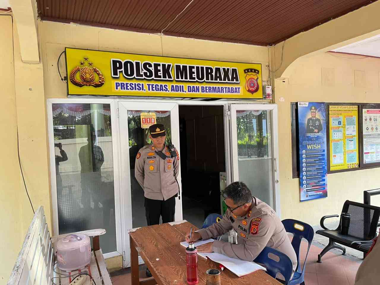 Wakapolresta Banda Aceh Cek Kesiapsiagaan Polsek Meuraxa Layani Masyarakat, Kebersihan Mako Jadi Perhatian - Tribratanews Polresta Banda Aceh