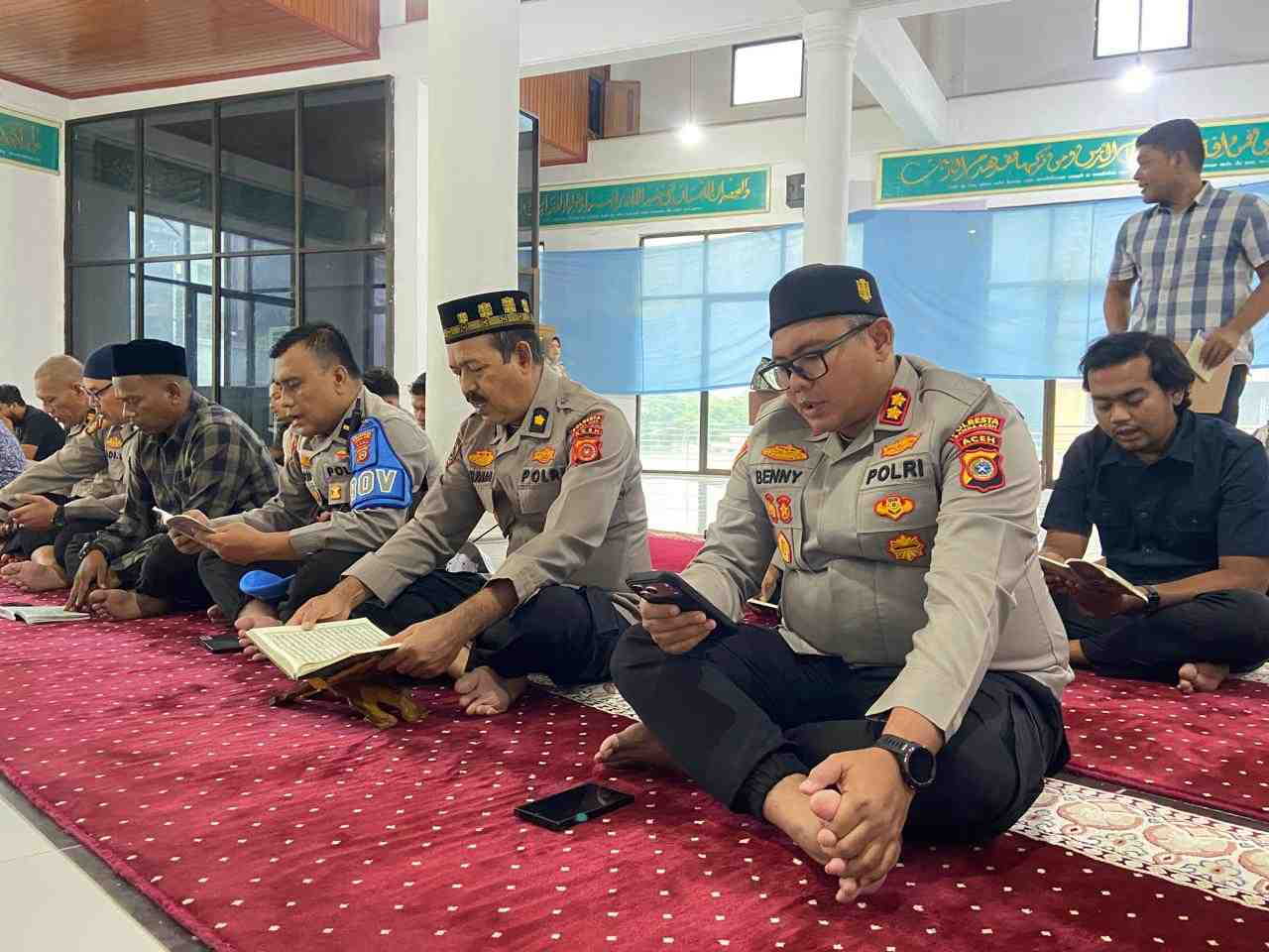 Polresta Banda Aceh Gelar Yasinan Rutin Setiap Kamis Pagi - Tribratanews Polresta Banda Aceh