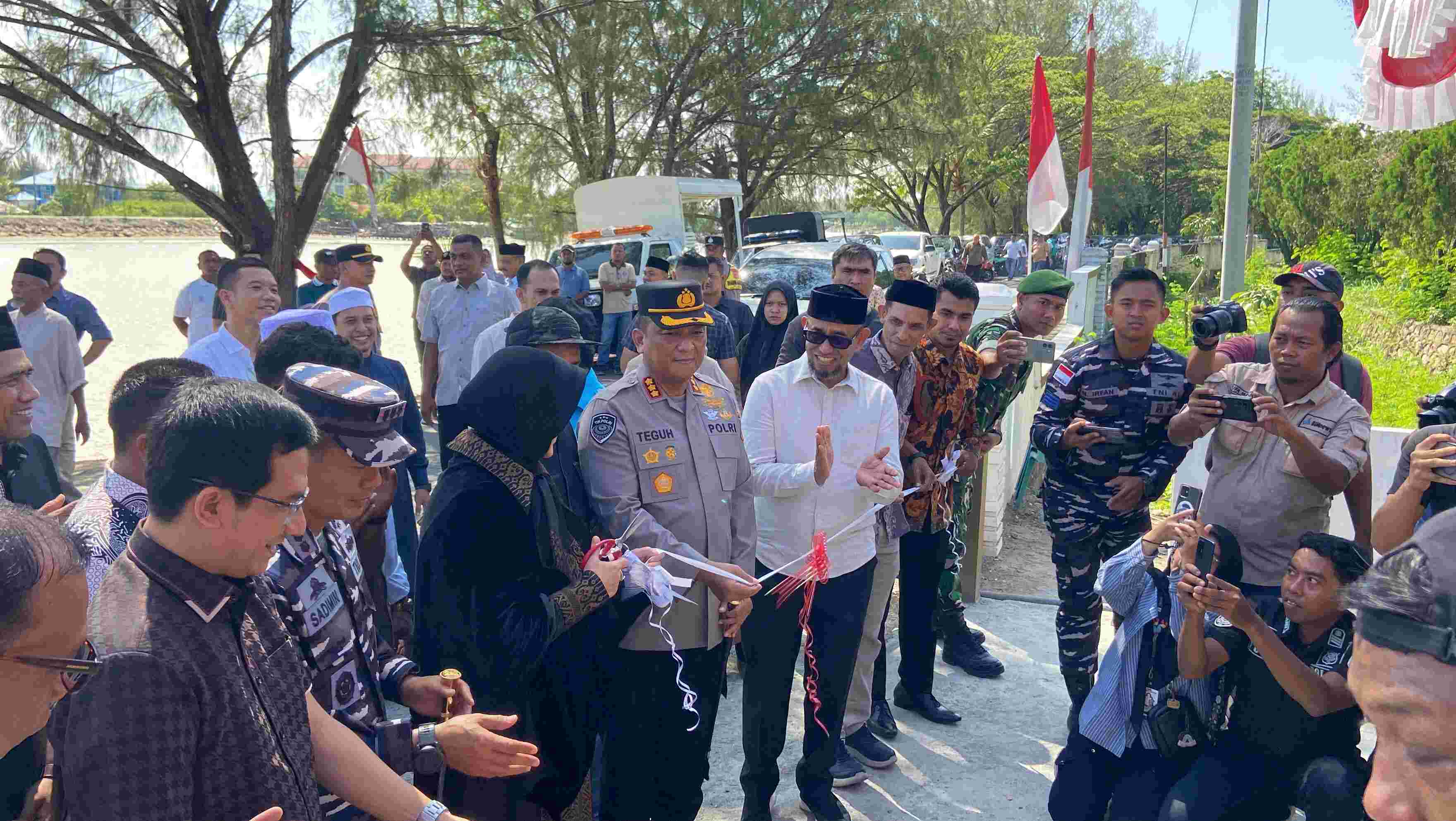 Polresta Banda Aceh Dukung Penegakan Syariat Islam, Dua Pos Satpol PP dan WH Diresmikan - Tribratanews Polresta Banda Aceh