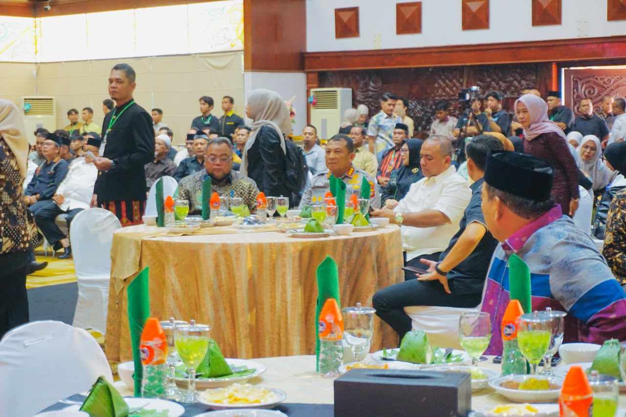 Kapolresta Banda Aceh Hadiri Maulid Nabi dan Silaturahmi Akbar IKAGARA - Tribratanews Polresta Banda Aceh