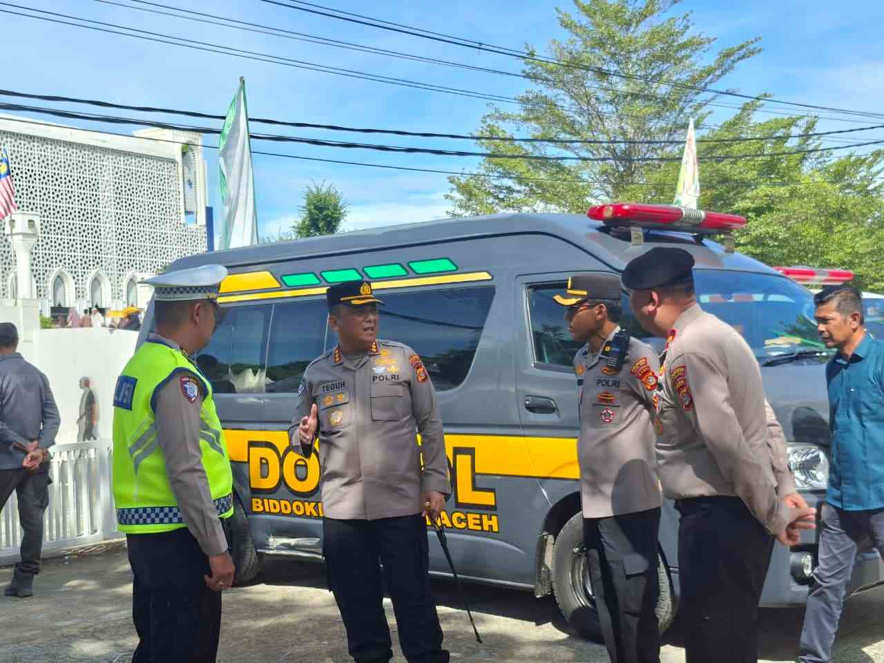 Pastikan Muzakarah Internasional Ulama Tauhid Sufi Berjalan Aman, Kapolresta Banda Aceh Cek Langsung Personel Pengamanan - Tribratanews Polresta Banda Aceh
