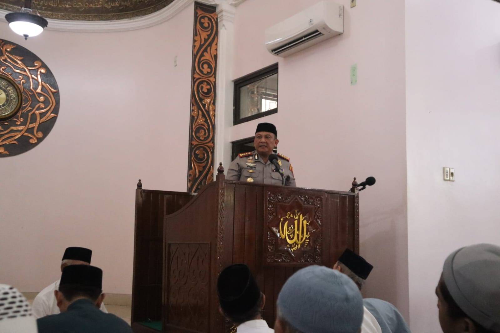 Kapolresta Banda Aceh Sampaikan Pesan Kamtibmas Lewat Mimbar Jumat Keliling, Ungkap 453 Kasus dalam Tiga Bulan